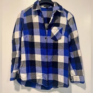 Forever 21 Blue Black White Plaid Button-Down Shirt
